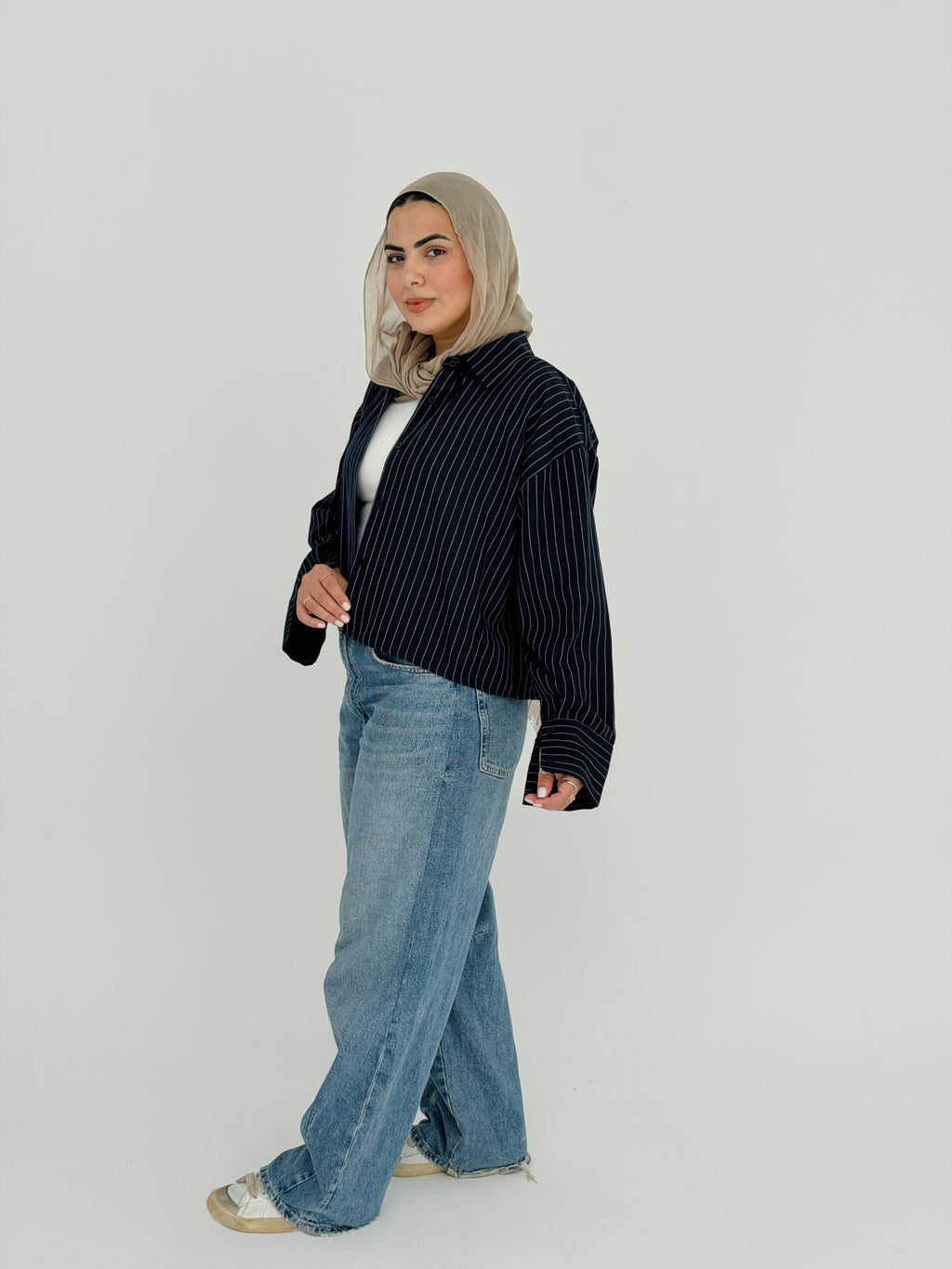Salt Air crop shirt in Navy