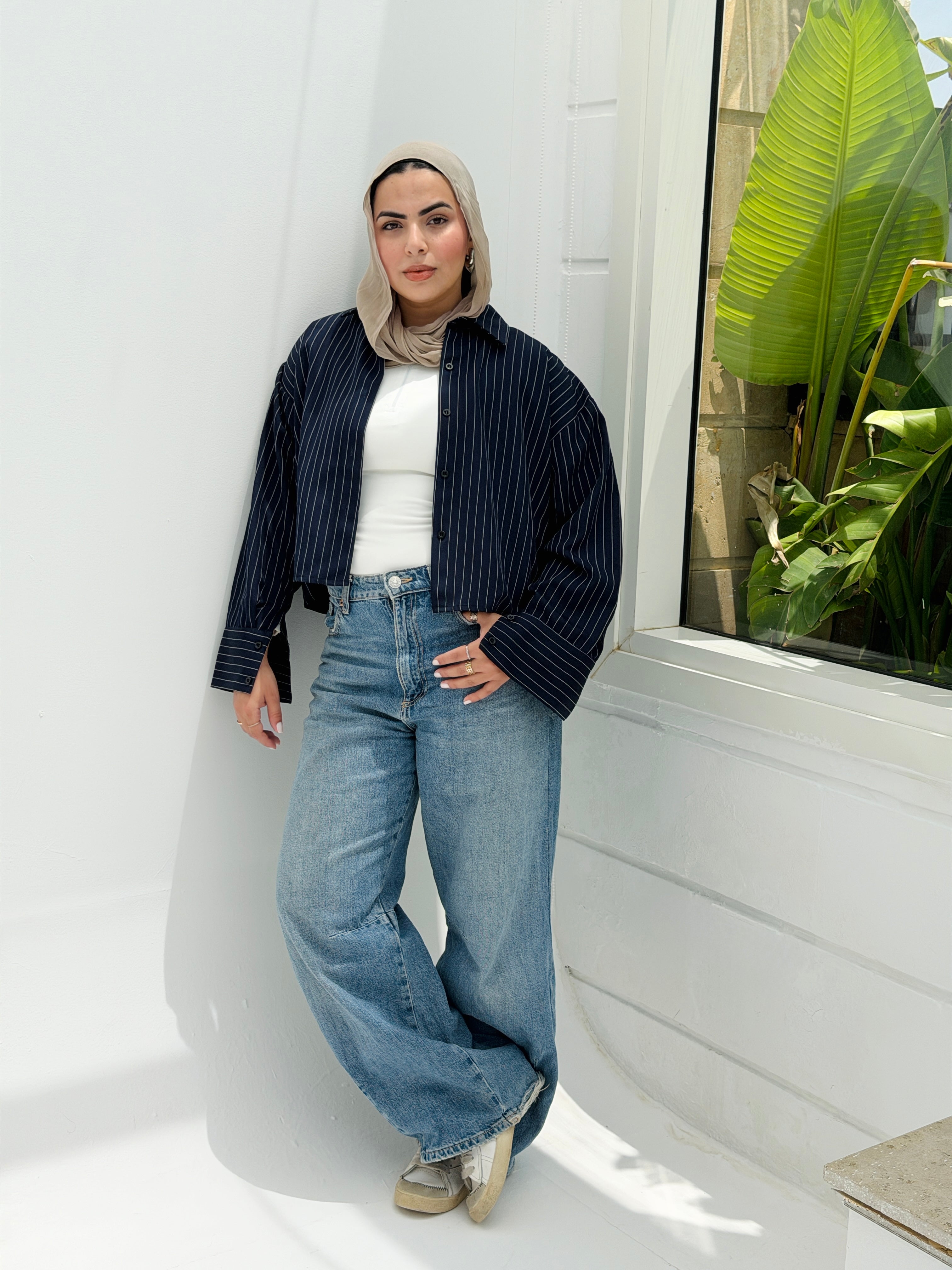 Salt Air crop shirt in Navy