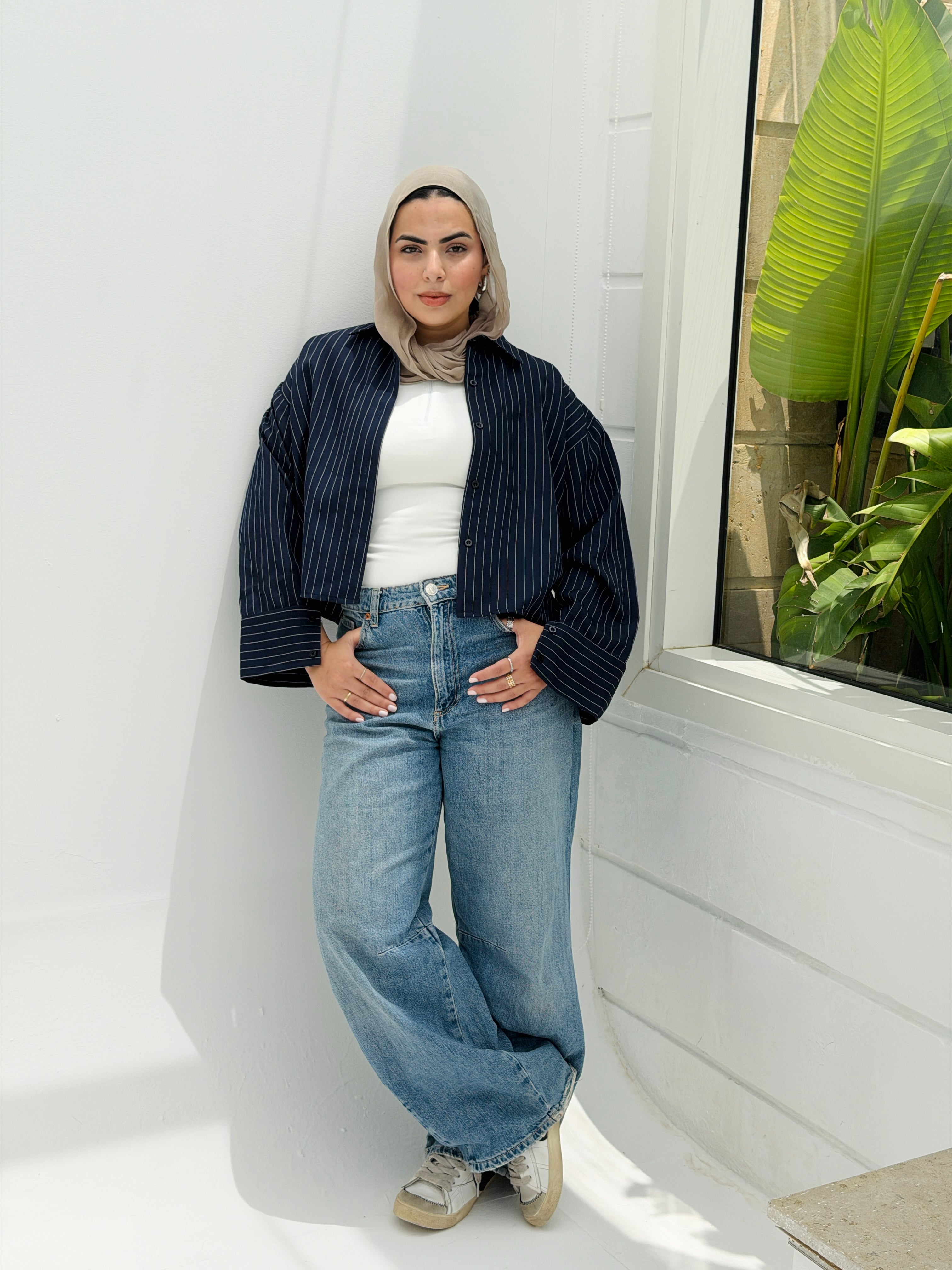 Salt Air crop shirt in Navy